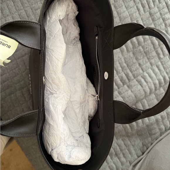Burberry Black Logo Tote Bag - Picture 3 of 5
